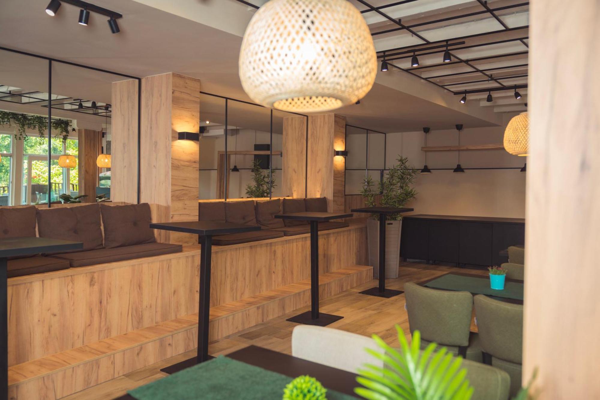Hotel Tazz - River Front Oasis Collection บีฮัช ภายนอก รูปภาพ
