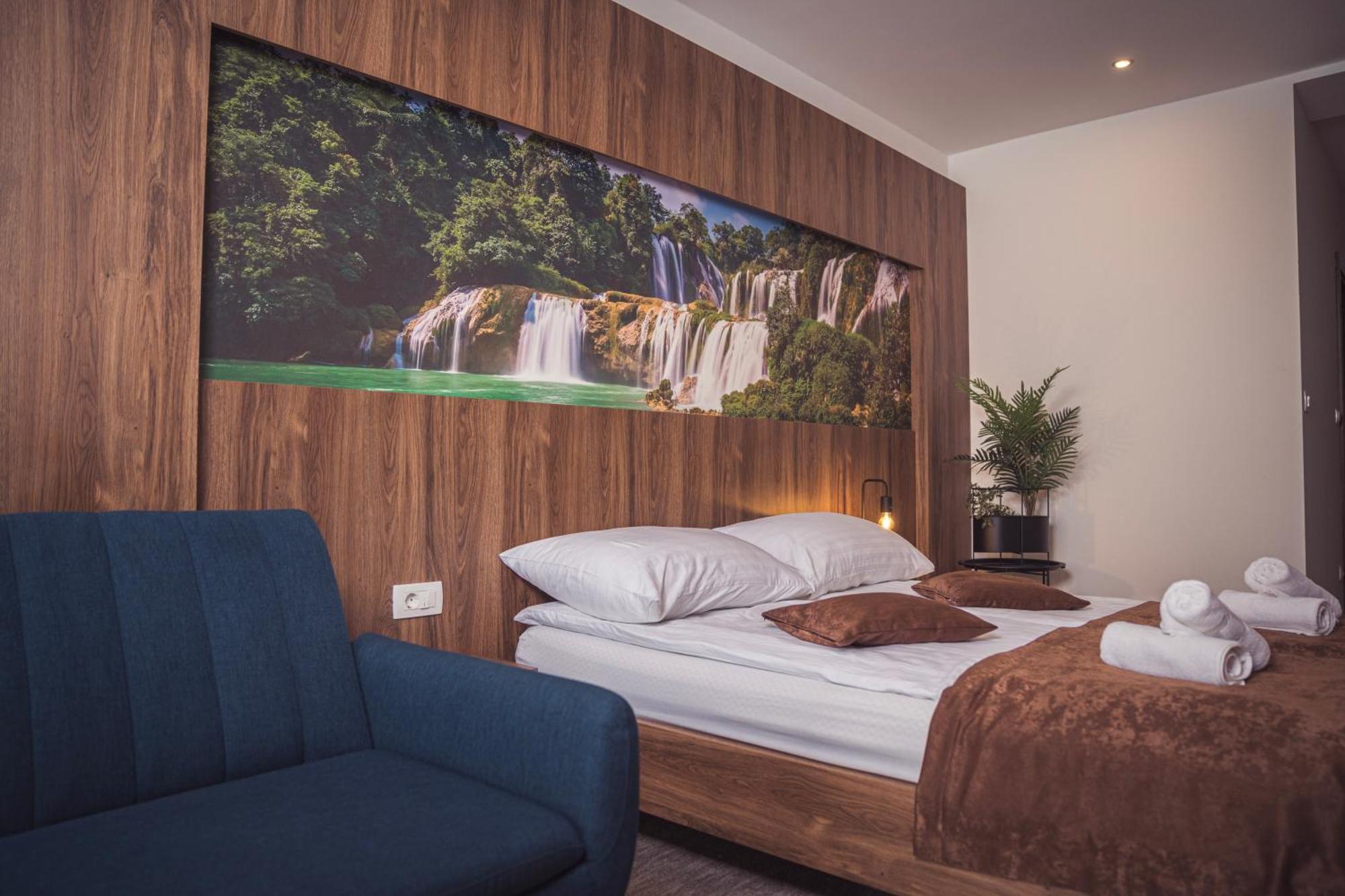 Hotel Tazz - River Front Oasis Collection บีฮัช ภายนอก รูปภาพ